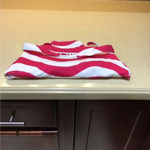 The Madeline Belted Strapless One-Piece Swimsuit - Picture 10 of 12